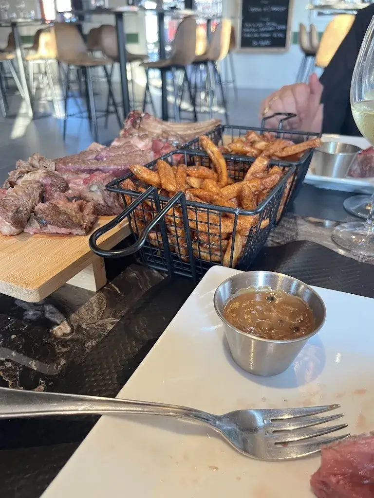 Marcel Hernandez_Le QG de Gratentour_Gratentour_review