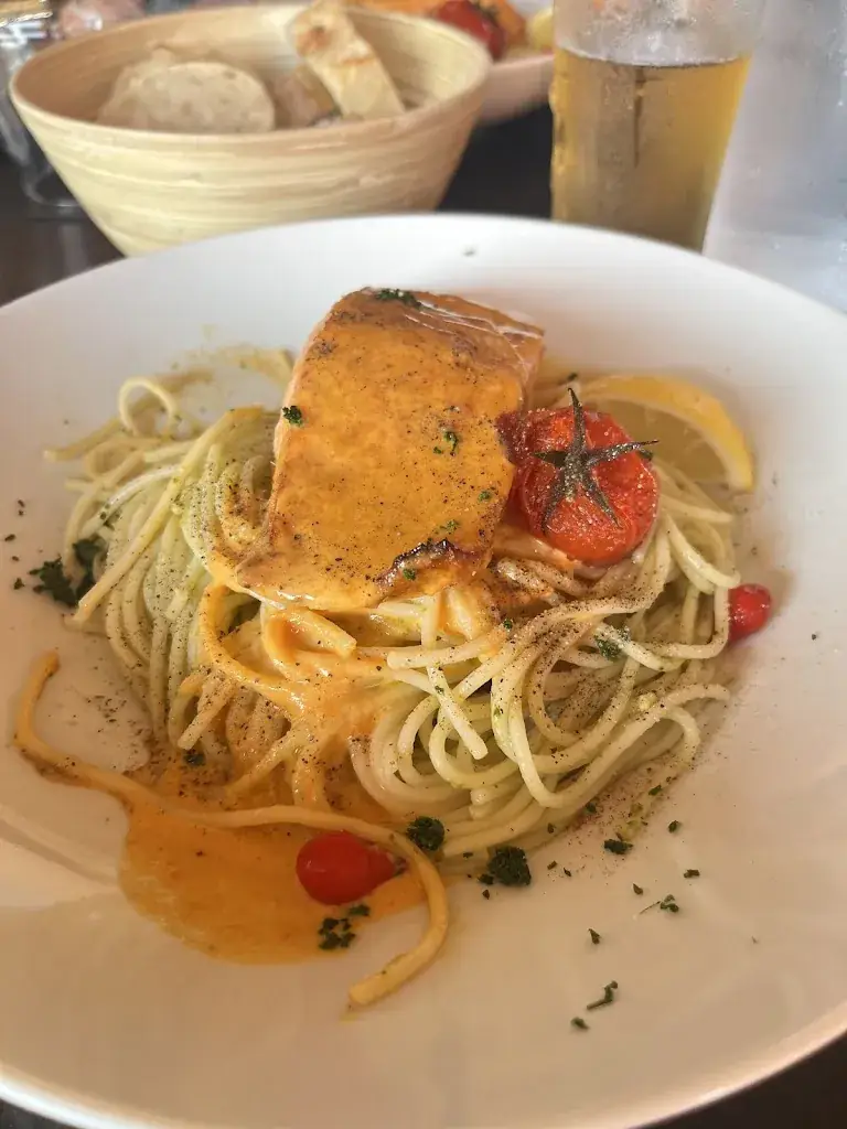 Le QG de Gratentour ristorante a Gratentour