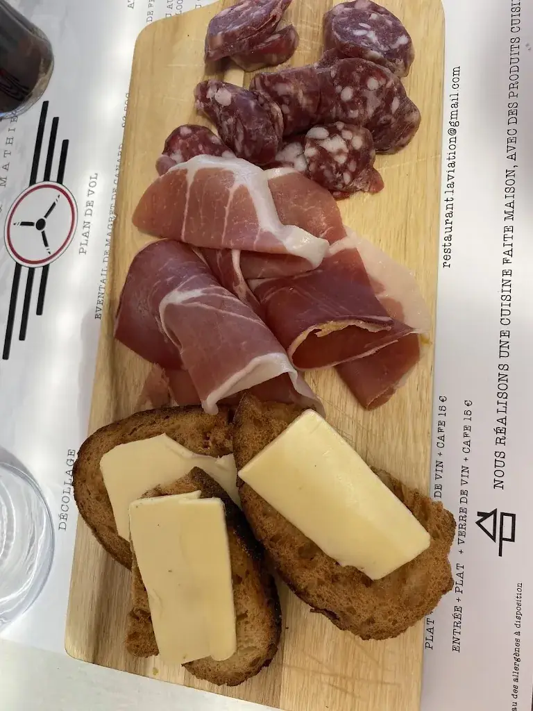 1234 Nunes_L'aviation - Chez Cathy & Mathieu_Graulhet_review