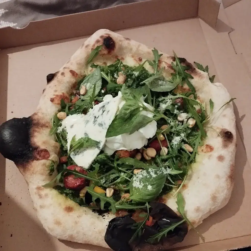 Laetitia Place_Comme Avant_Graulhet_review