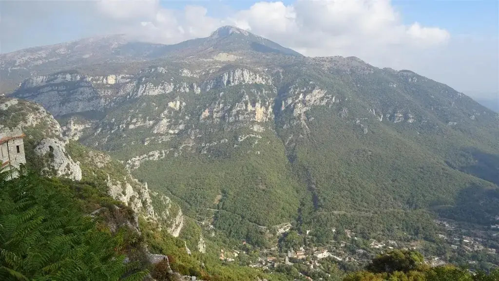 Les Grands Hommes_Gourdon_slider_image_3