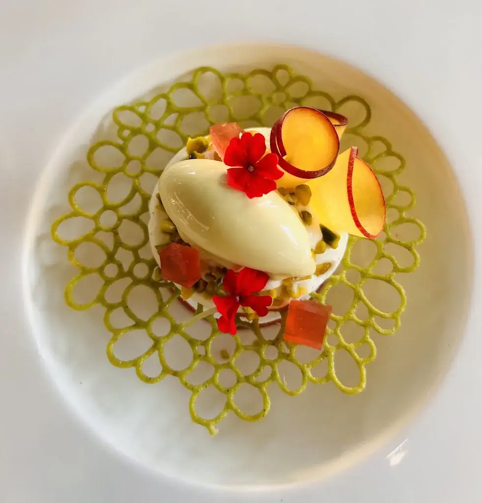 rowena gay_Delicatessens_Gourdon_review