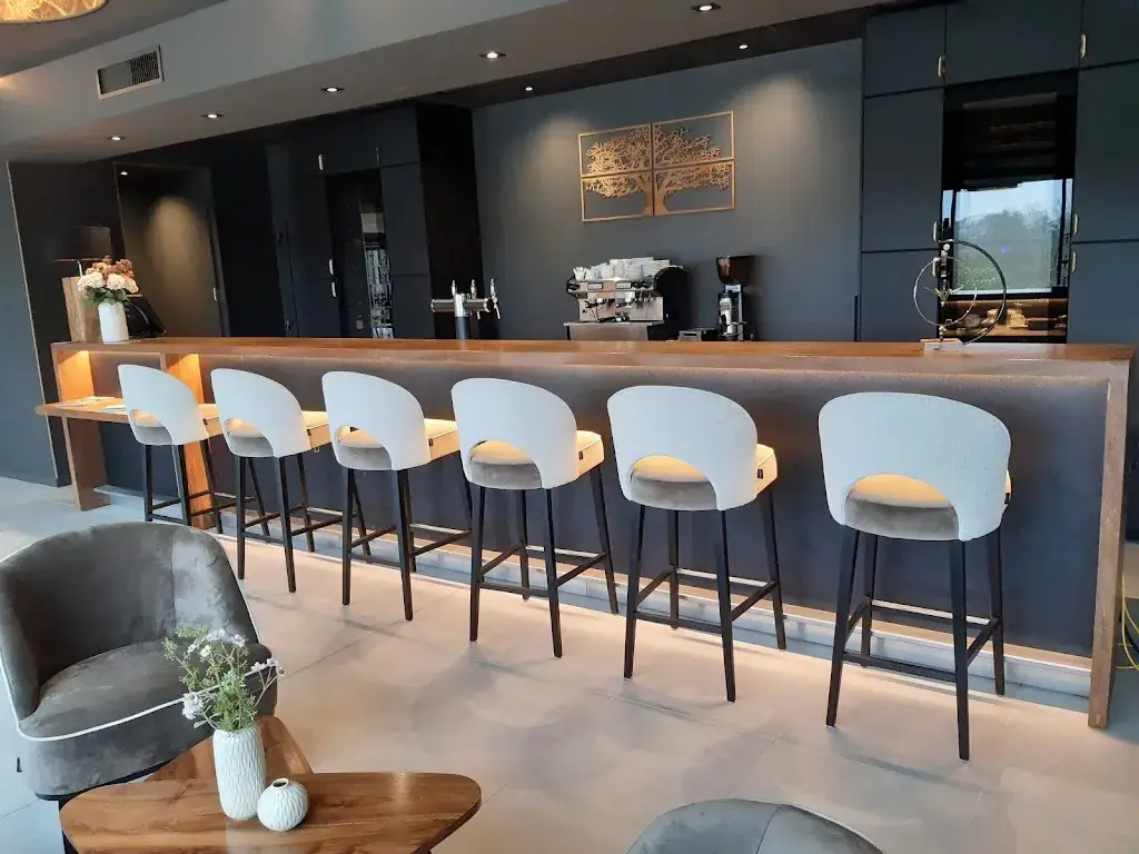 Delicatessens_Gourdon_slider_image_1