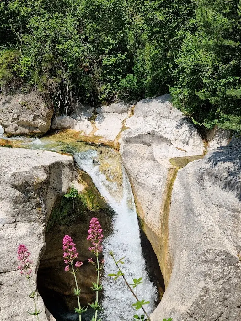 Anne Sonne_Restaurant snack le saut du Loup_Gourdon_review