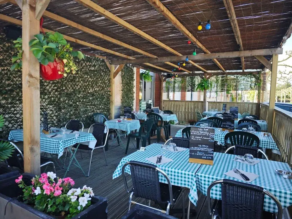 La Halle Gourmande restaurant in Grisolles