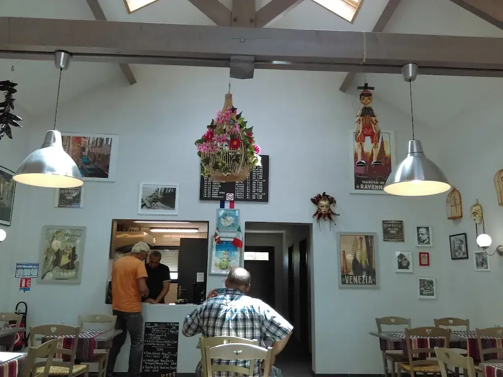 Vladimir Gabo Urcikan_Le Caprice_Laloubère_review