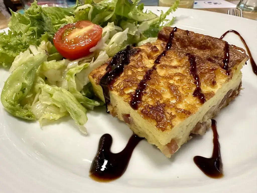 Laurence Pascault_LE RESTAURANT DU GOLF LES TUMULUS_Laloubère_review