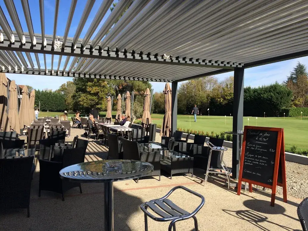 LE RESTAURANT DU GOLF LES TUMULUS restaurant in Laloubère