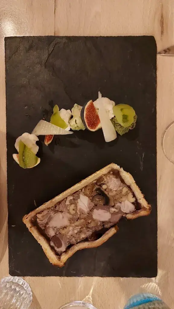 Stephen Rutter_Le Voyage D'Ernestine_Alvignac_review