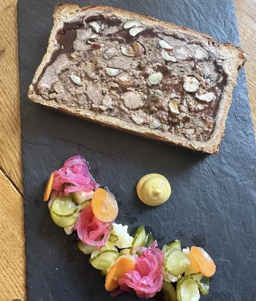 Le Voyage D'Ernestine_Alvignac_slider_image_3