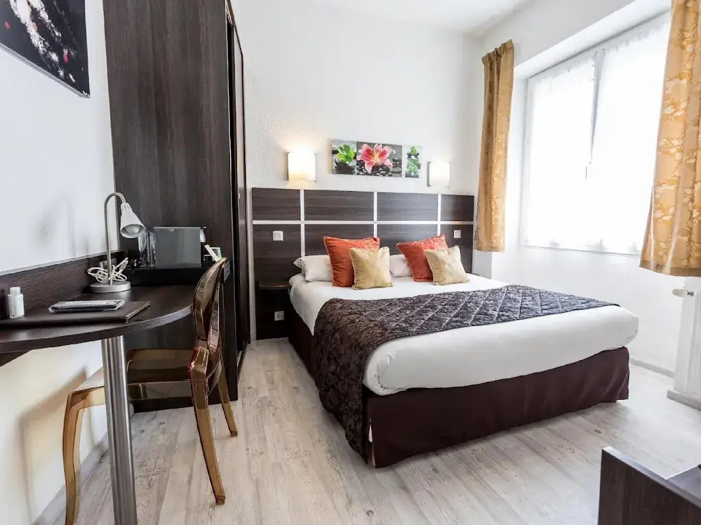 Logis Hôtel du Centre_Gramat_slider_image_2