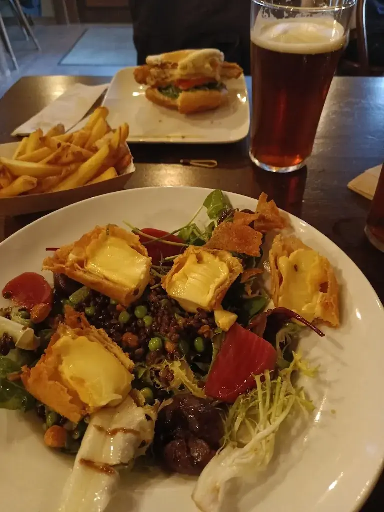 Stéphane Schneider_Le Solerey_Houches_review