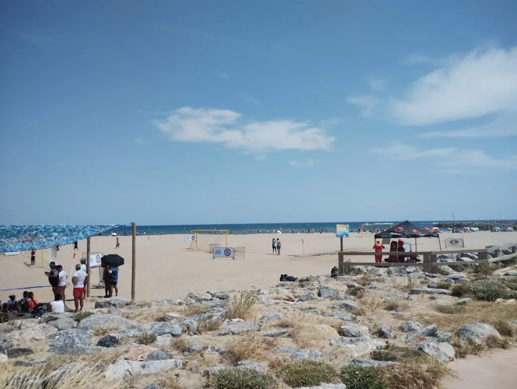 keith robinson_Le Paparazzo_Gruissan_review