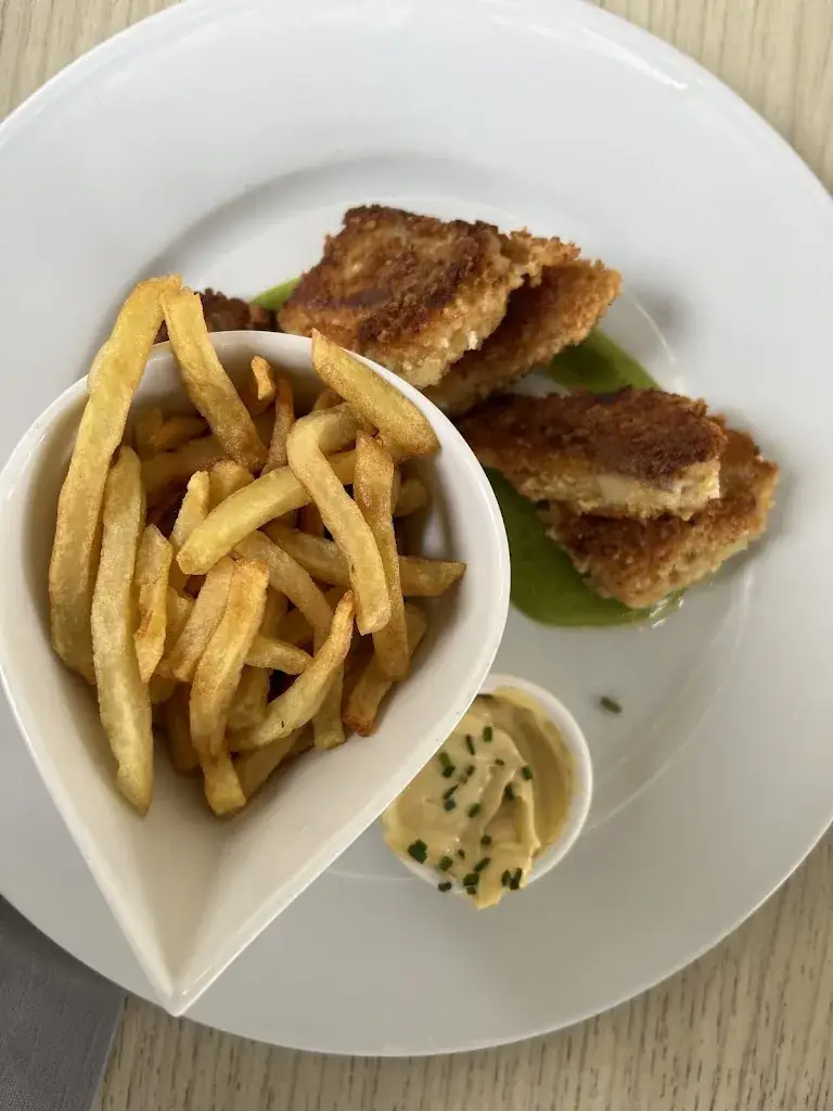 Kasree CC_La Petite Brasserie_Gruissan_review