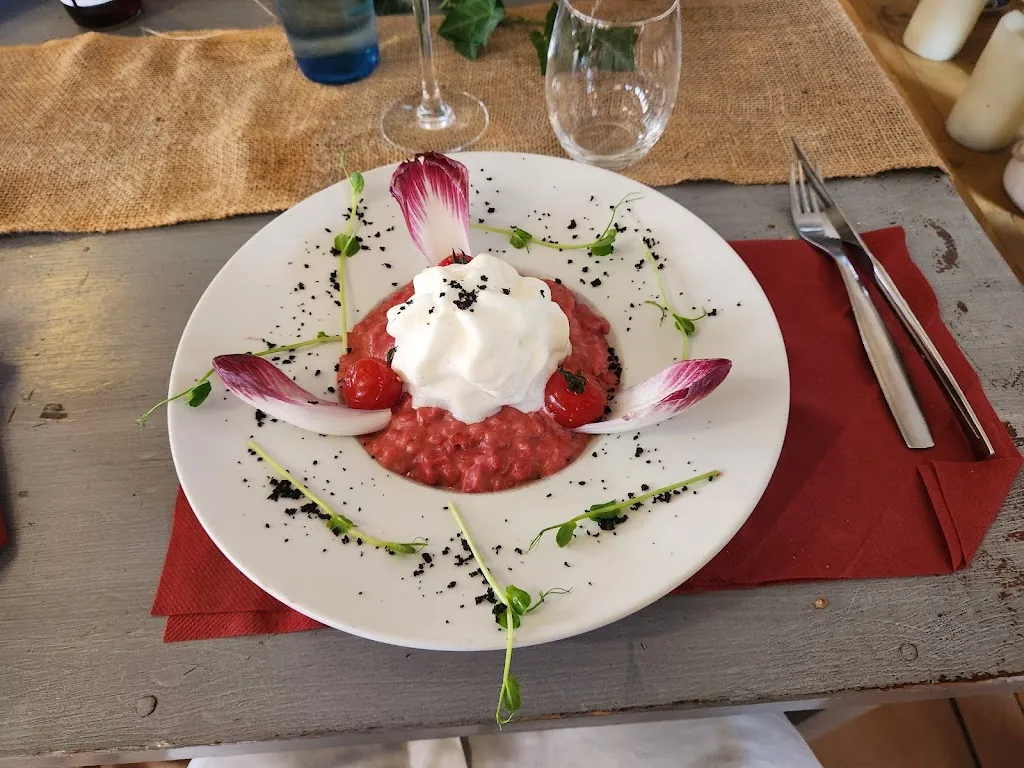 Vasuki T_Aux Deux Oliviers_Gruissan_review