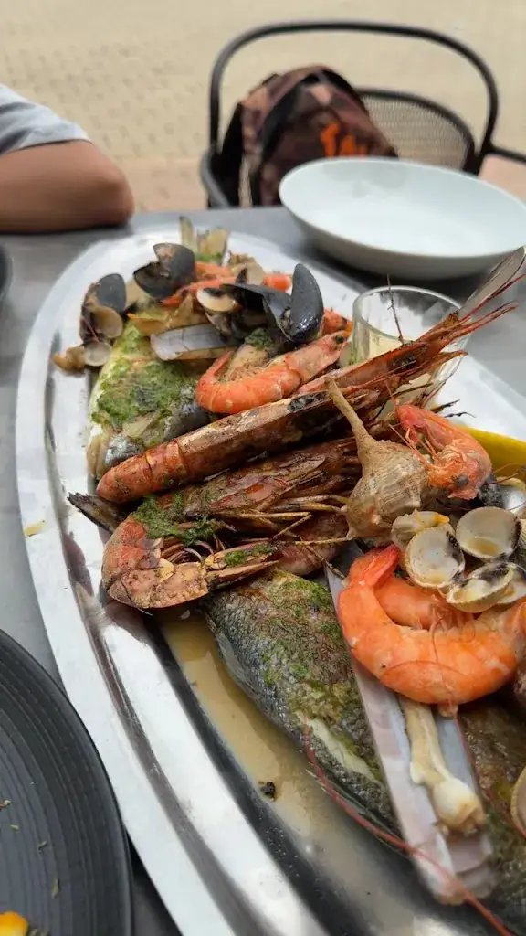 LES EFFLUVES SALINS_Gruissan_slider_image_2