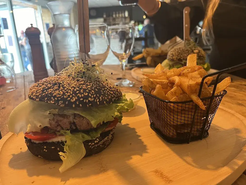 Menu_Restaurant-Bar à vin-Le 423_Jonquières-Saint-Vincent_image_4