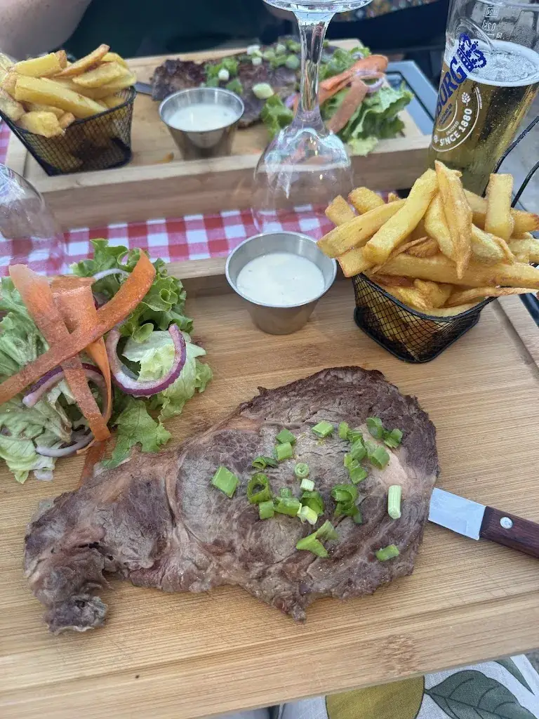 Marine Duchêne_Restaurant-Bar à vin-Le 423_Jonquières-Saint-Vincent_review