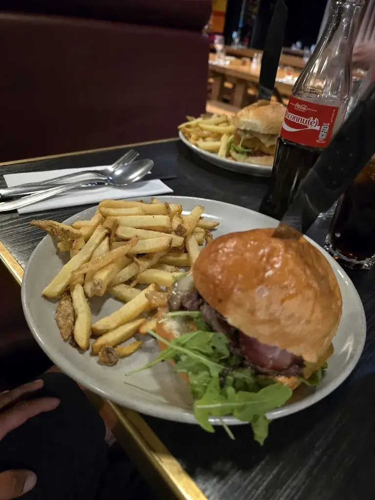 Dana Hyde_Restaurant & Bar - RockyPop Chamonix - Les Houches_Houches_recensione