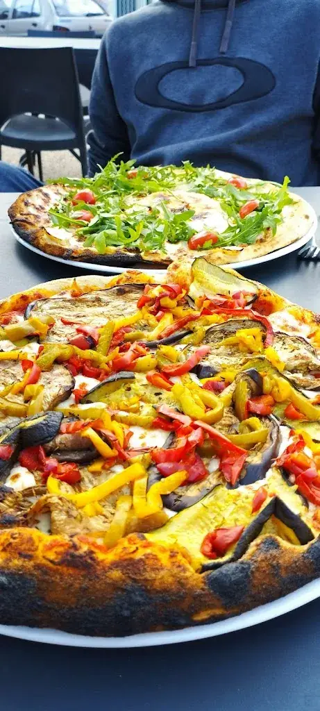 Le petit Jules pizzeria_Jonquières-Saint-Vincent_slider_image_3