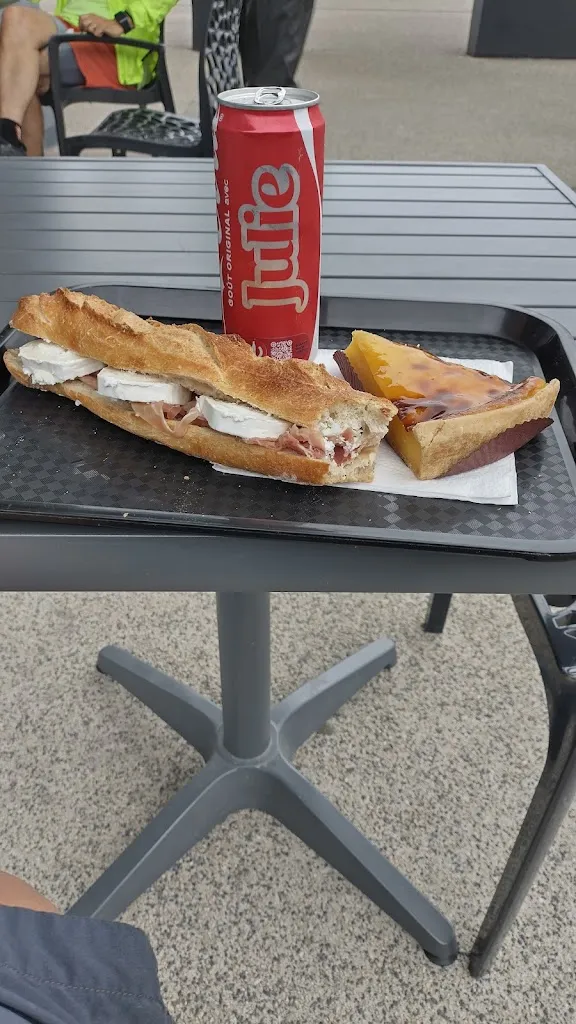 Tatti McNally_Petite Loucya_Juillan_review