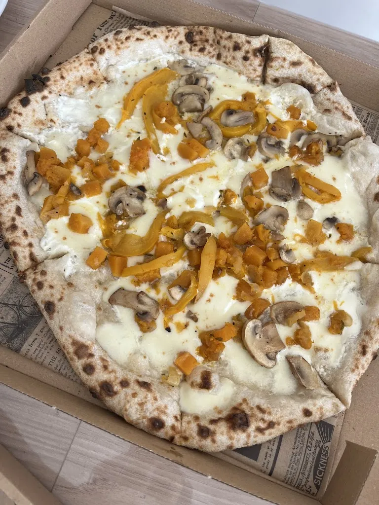 RECHE-LASSERRE anouchka_Petite Loucya_Juillan_review