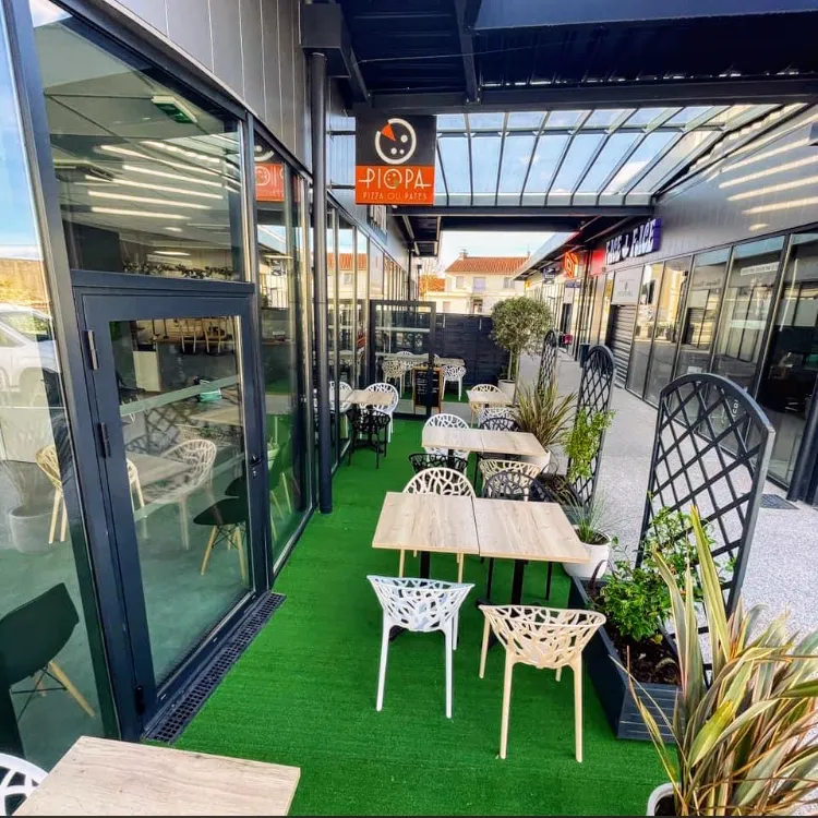 Petite Loucya ristorante a Juillan