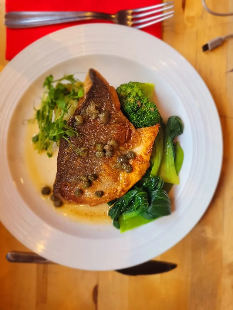 Nadeen Sivic_La Kitchenette_Houches_review