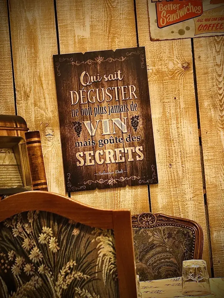 Erwann Desenclos_Entre Amis_Ille-sur-Têt_review