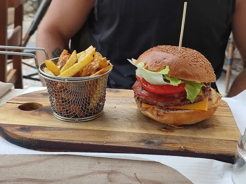 Entre Amis_Ille-sur-Têt_slider_image_2