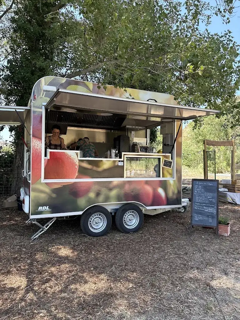 M P (MP)_La ferme des orgues_Ille-sur-Têt_review