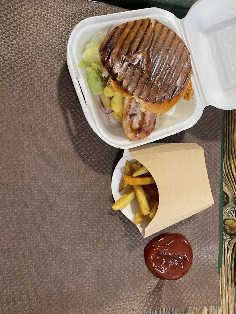 Maylis Dandois_A la braise_Ille-sur-Têt_review