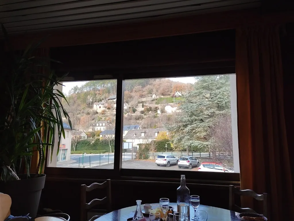 Restaurant du Commerce ristorante a Canourgue