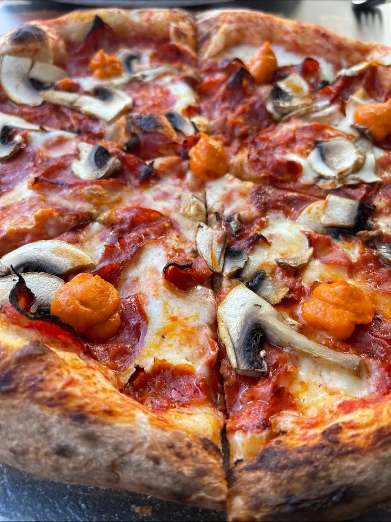 Aly Sacleux_Hé Papé - Pizzas fraîches & Snack_Canourgue_review