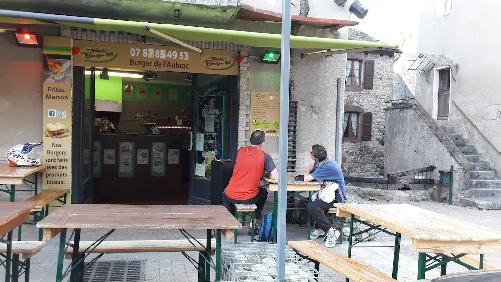 Fast Burger 48 restaurant in Canourgue