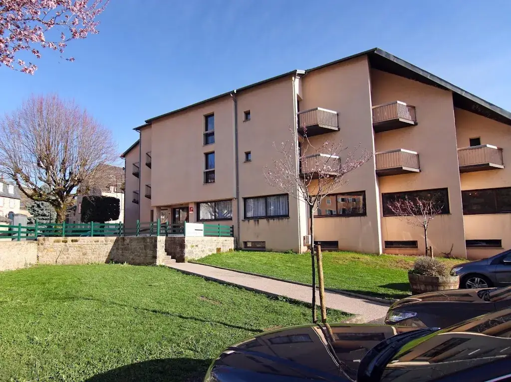 Logis Hôtel du Commerce ristorante a Canourgue