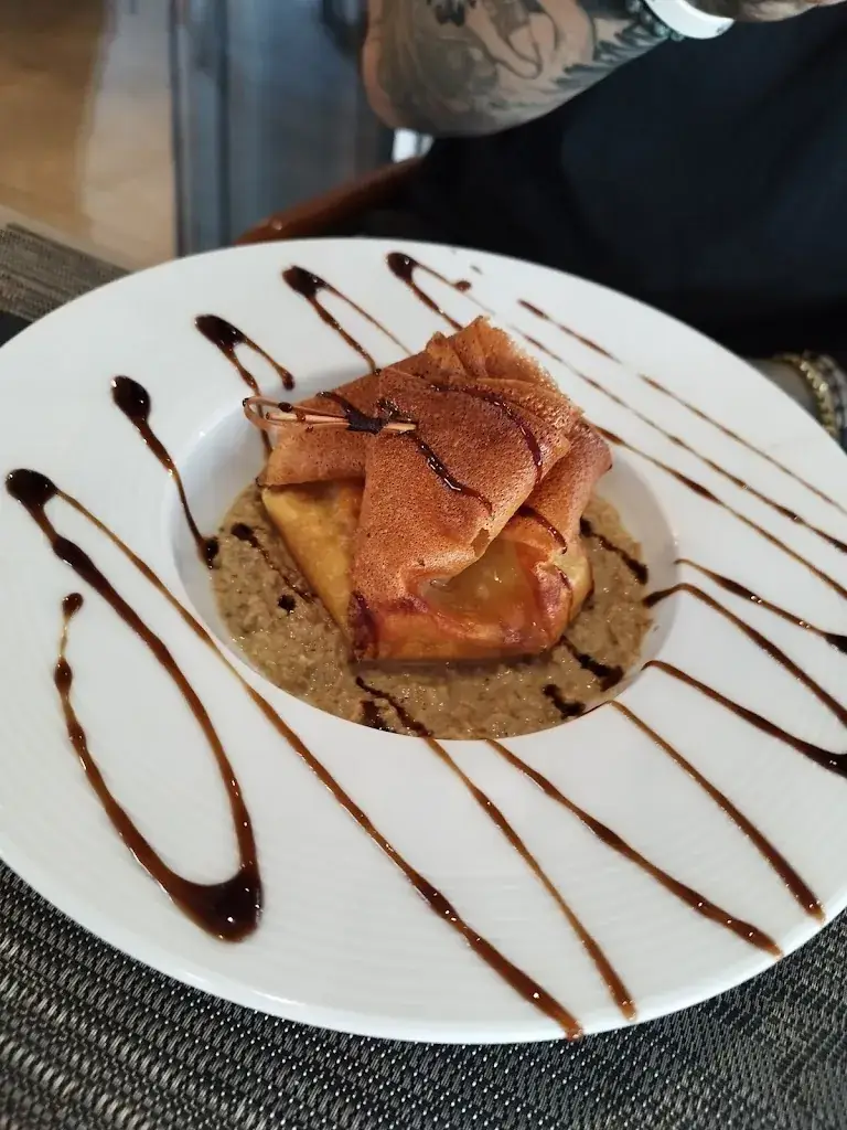 Charlyne Durand_Restaurant La martingale_Calmette_review