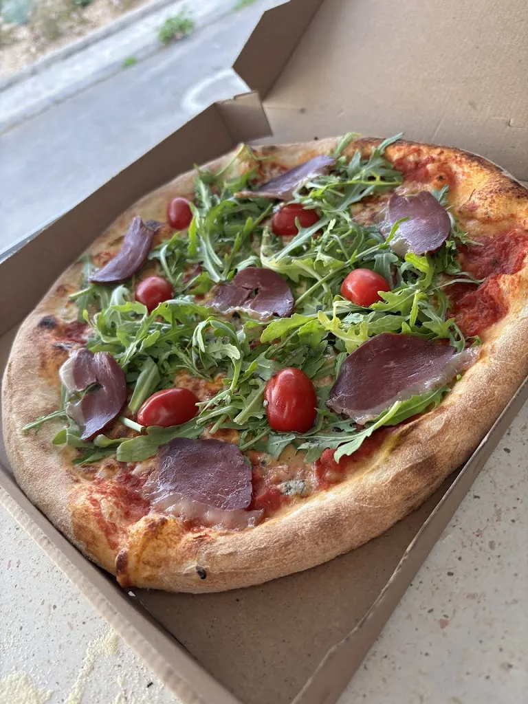 Chez Ugo Stazione ristorante a Calmette