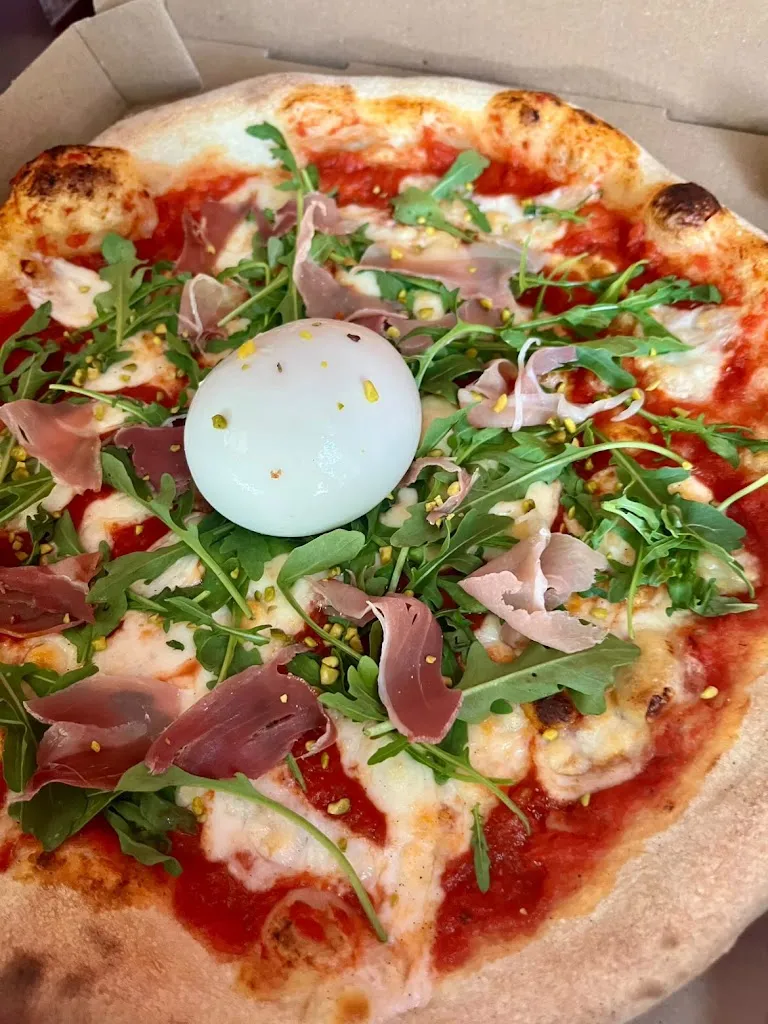 Chez Ugo Stazione_Calmette_slider_image_2