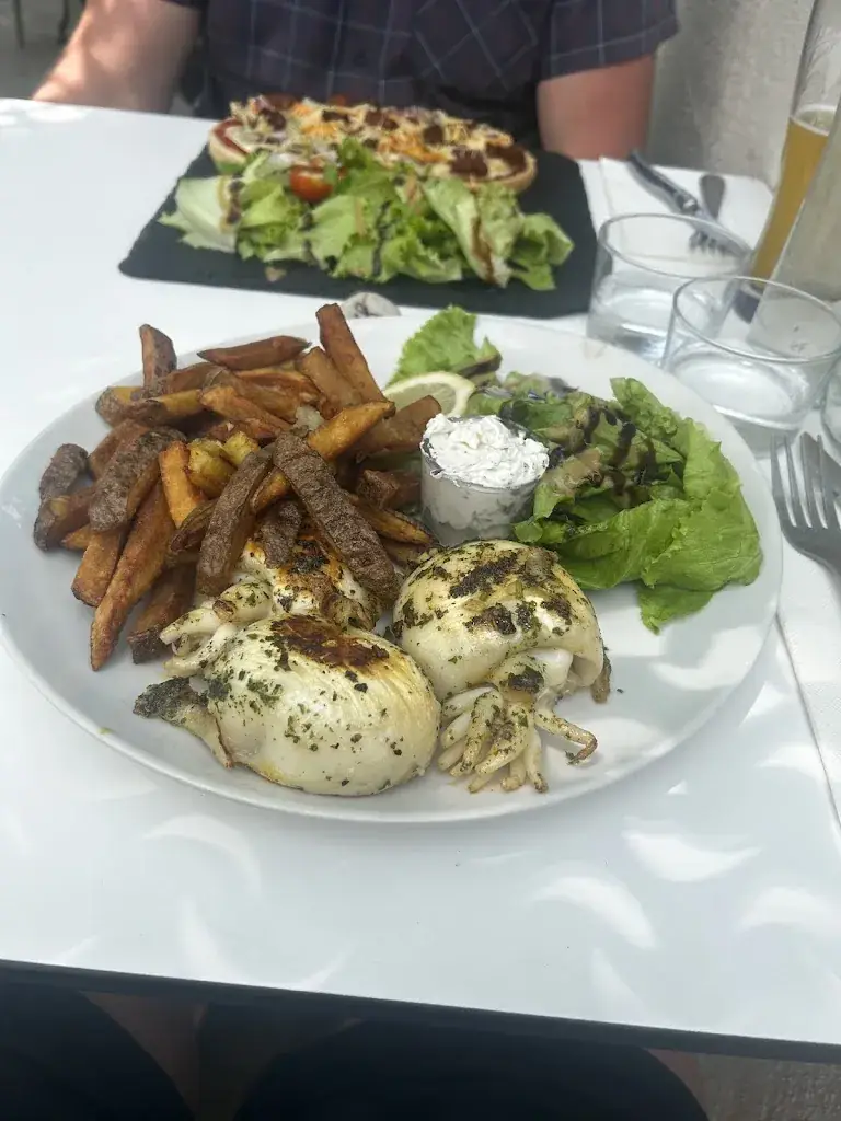 Viviane Caudron_GUINGUETTE DE DIONS CHEZ ROBERT_Dions_review