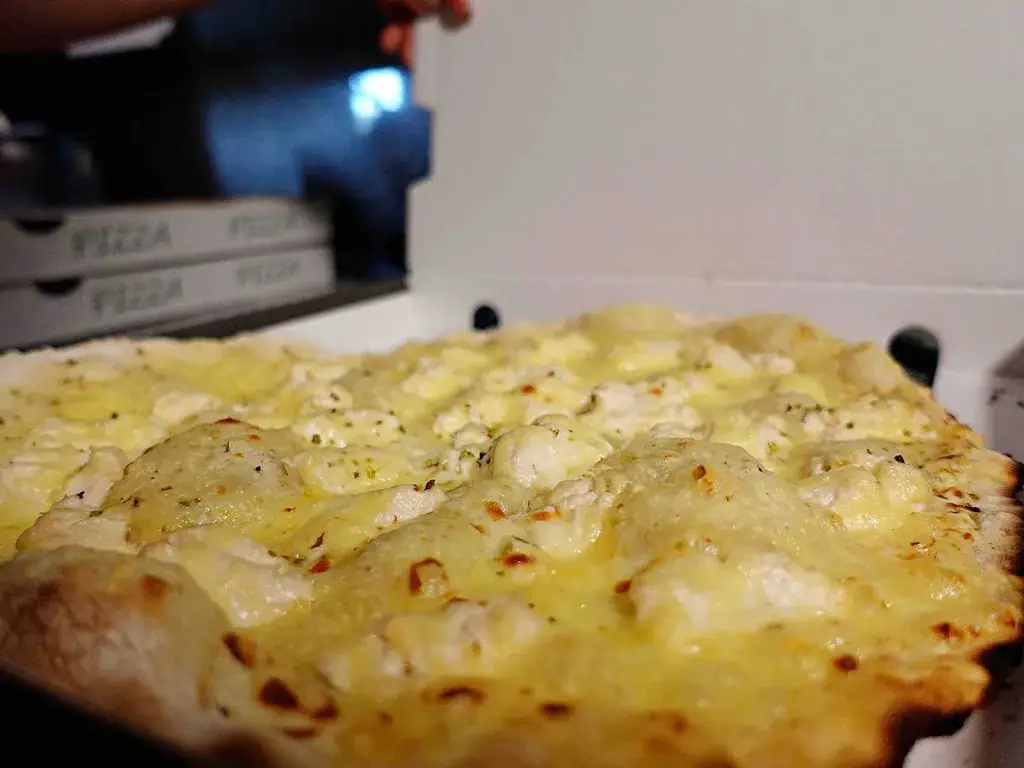 Menu_DISTRIBUTEUR PIZZA à La Calmette24/24 Di Lorenzo pizza_Calmette_immagine_6