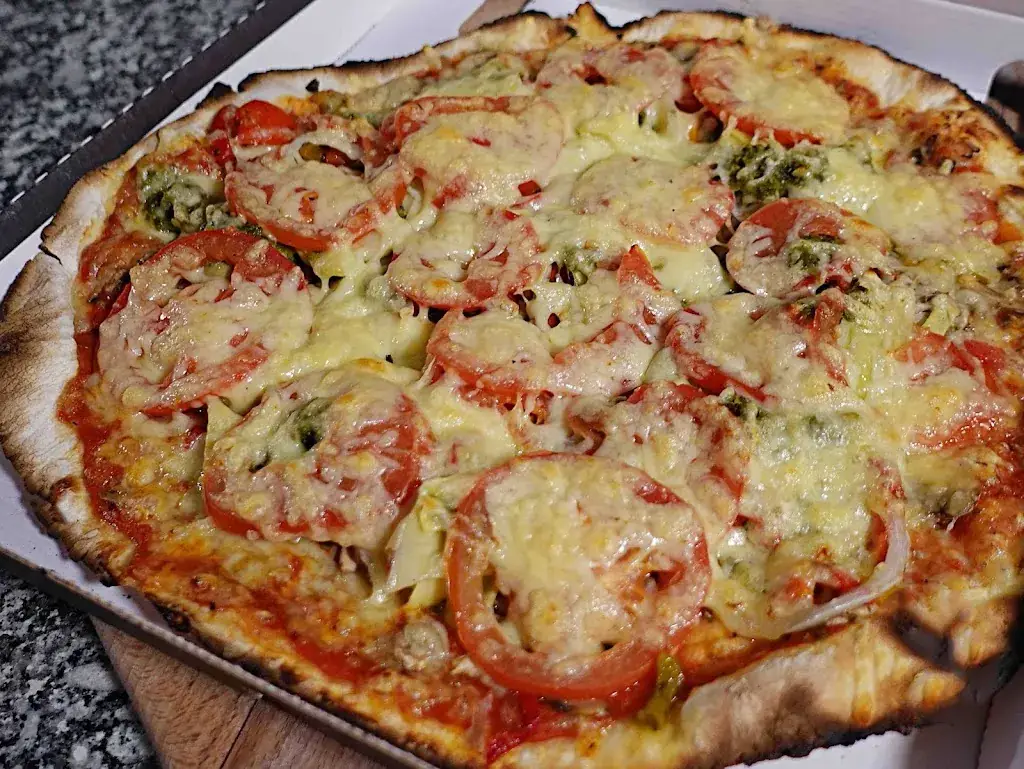 Menu_DISTRIBUTEUR PIZZA à La Calmette24/24 Di Lorenzo pizza_Calmette_immagine_8