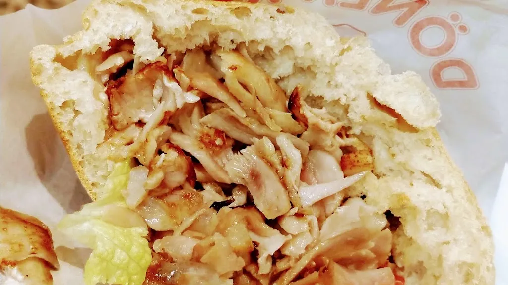 chez samy food truck la calmette restaurant in Calmette