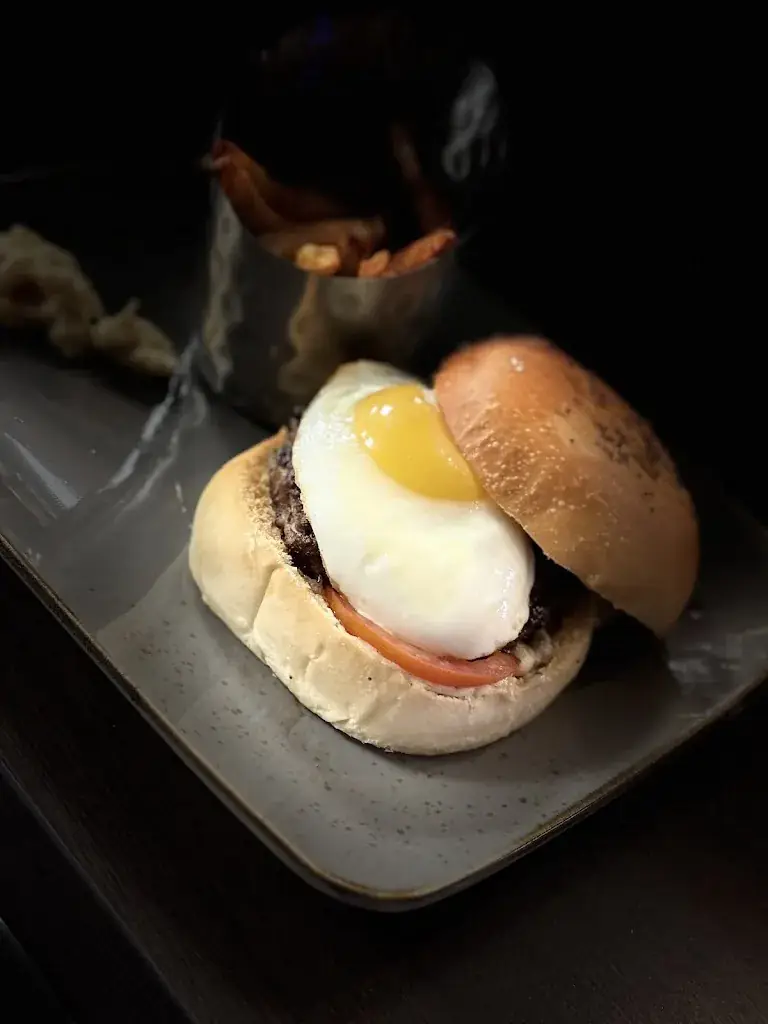 Marcel Bruin_Restaurant de la Poste L'envolée_Cavalerie_review