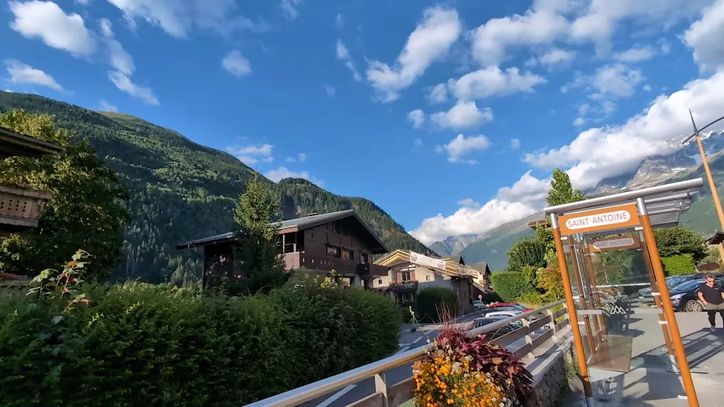 Hôtel Restaurant Le Saint-Antoine Restaurant in Houches