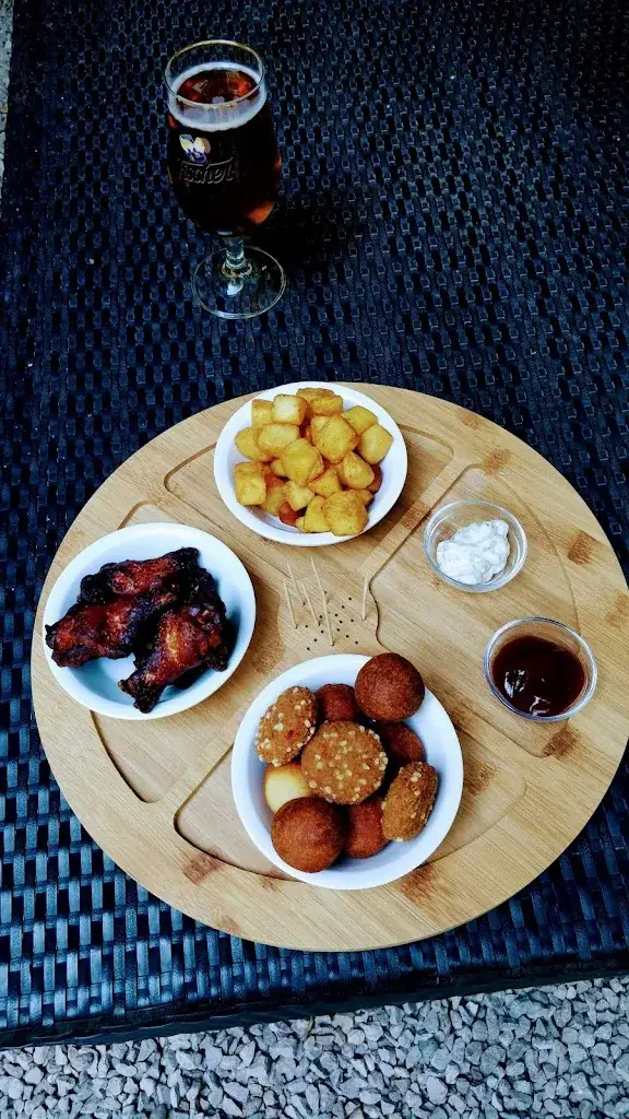 Restaurant Au Tour de l'Aveyron_L'Hospitalet-du-Larzac_slider_image_2