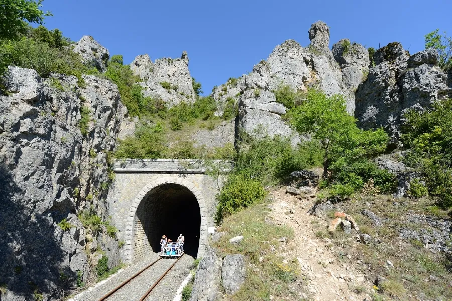 Vélorail et train touristique du Larzac_Sainte-Eulalie-de-Cernon_slider_image_2