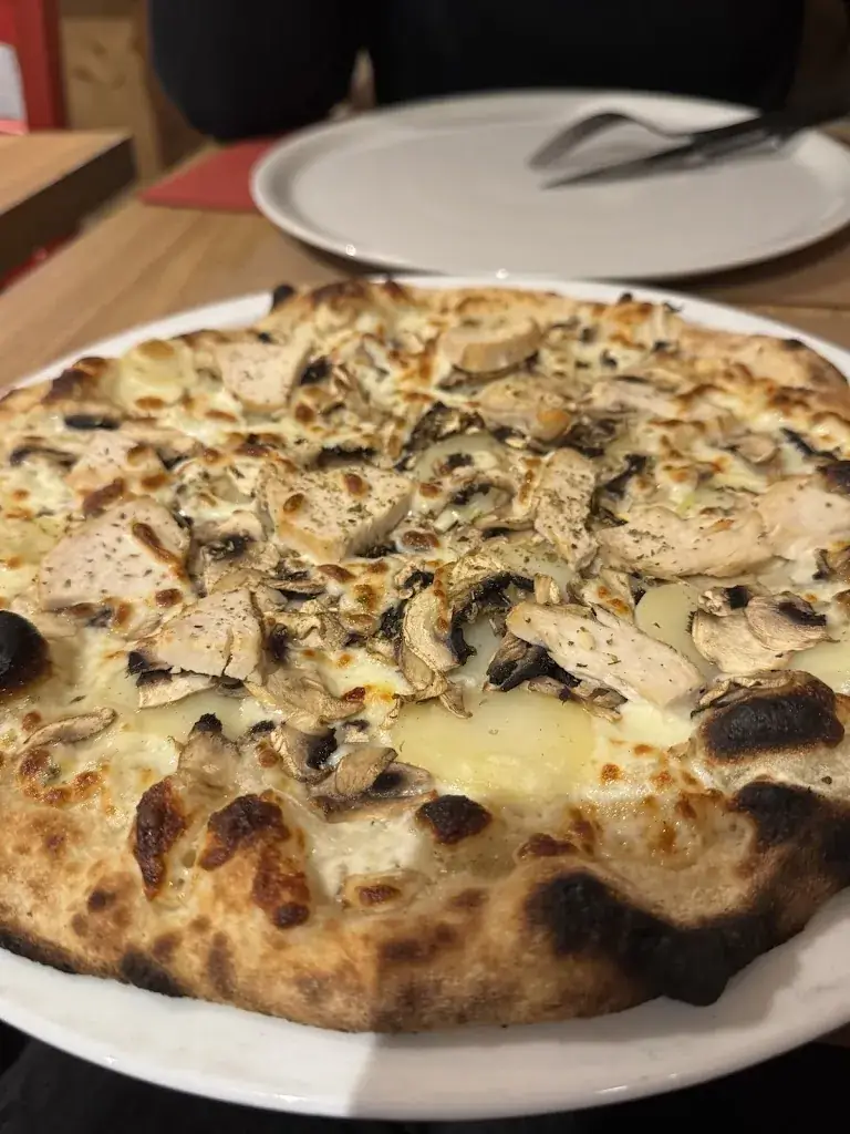 Pris_La Tour De Pizz'_Houches_review