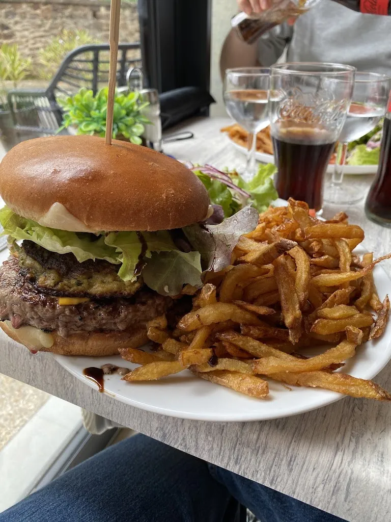 Colette Tanpho_Restaurant Le Faubourg Najac_Najac_review