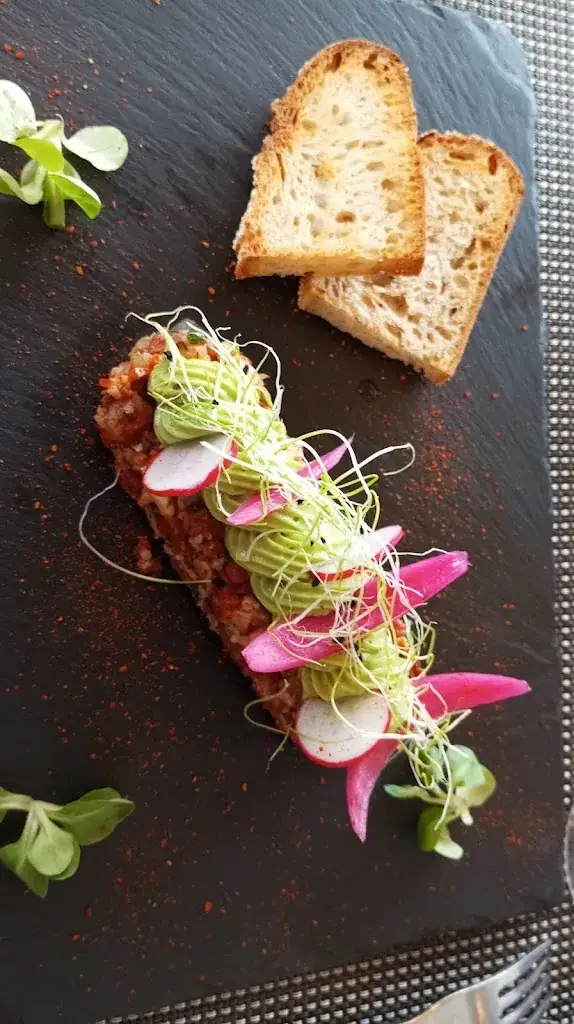 Caroline Guibert_Auberge de Collonges_Collonges-sous-Salève_review